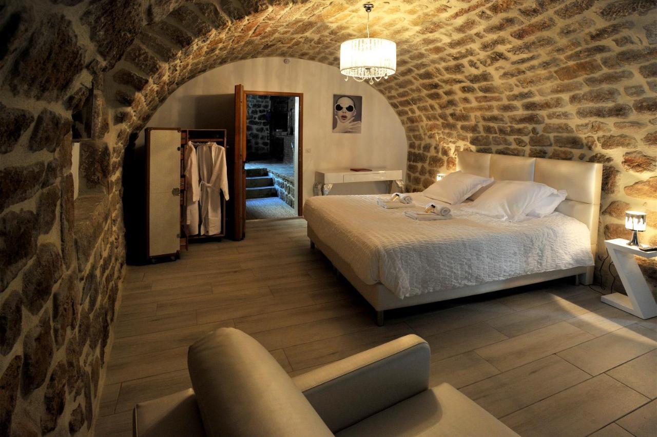 Chambre D'Hote Avec Jacuzzi Sanilhac  Экстерьер фото