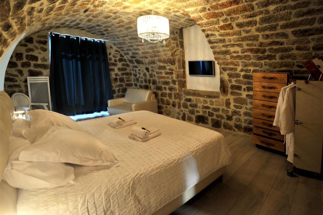 Chambre D'Hote Avec Jacuzzi Sanilhac  Экстерьер фото